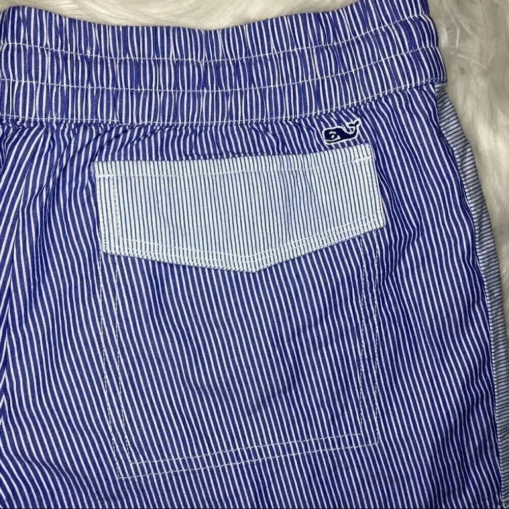 Vineyard Vines mix print shorts w drawstring waist